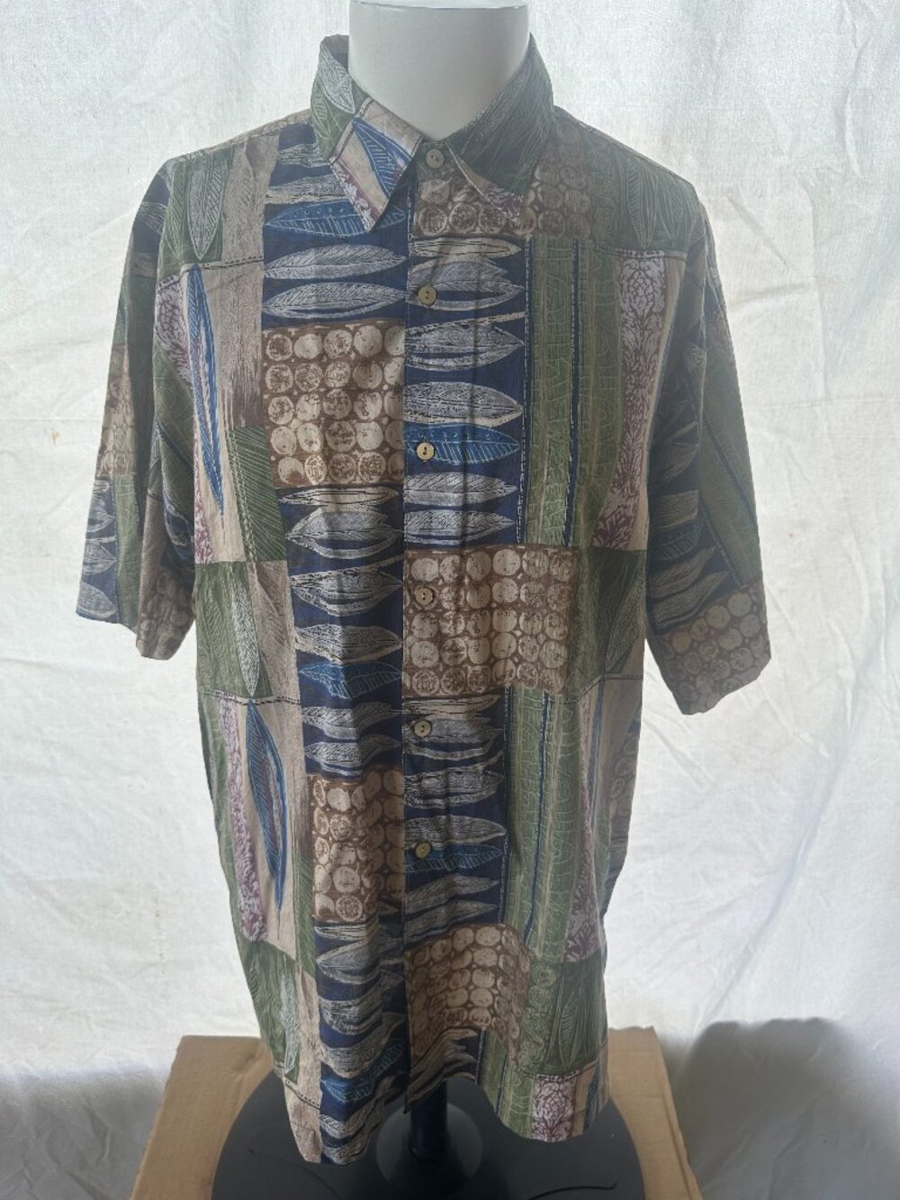 Tori Richard Men's Floral Tiki Design Green Blue Brown Hawaiian Shirt XL Cotton